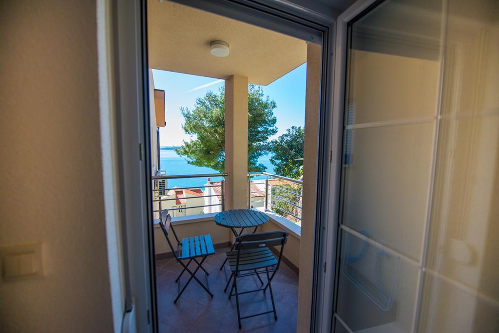 Apartments Karlo Baška Voda Стая снимка