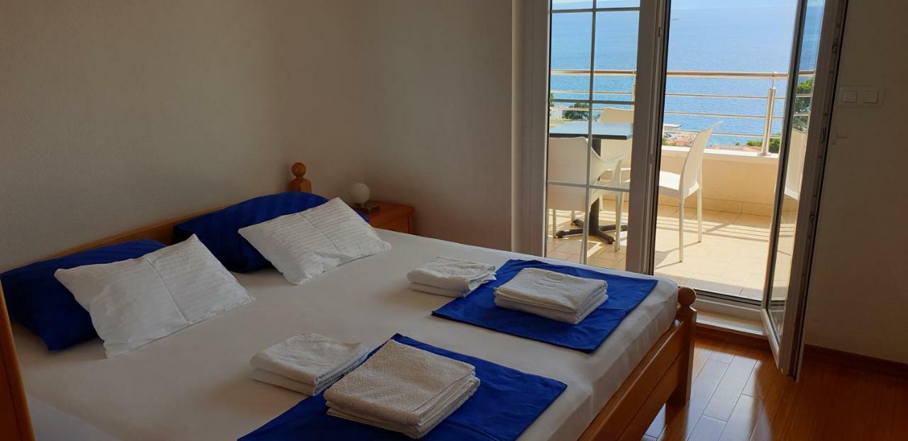 Apartments Karlo Baška Voda Екстериор снимка